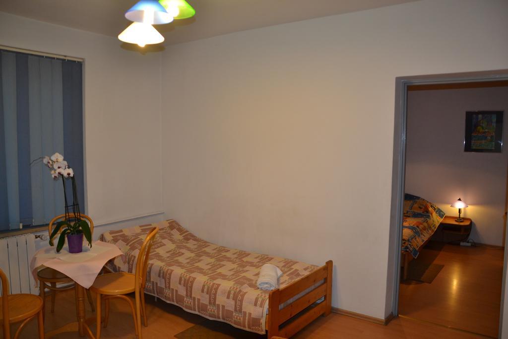 Hotel Monttis Sucha Beskidzka Room photo